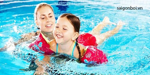 dạy bơi cho trẻ em từ 3 đến 5 tuổi tphcm