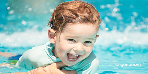 dạy bơi cho trẻ em từ 3-5 tuổi